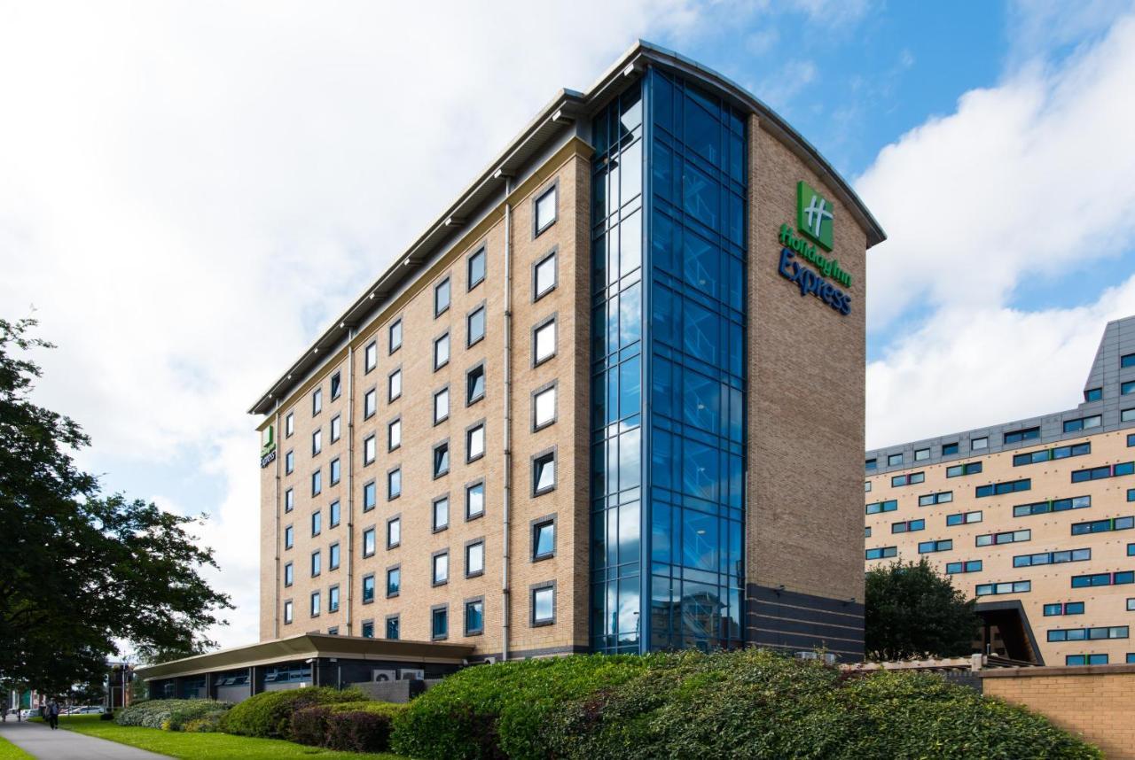 Holiday Inn Express Leeds City Centre By Ihg Exterior foto